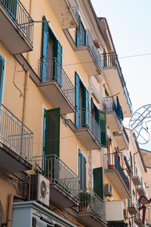 Apartamento Tetto Fiorito Castellammare di Stabia Exterior foto