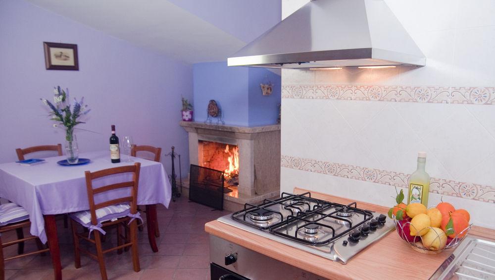 Apartamento Tetto Fiorito Castellammare di Stabia Exterior foto