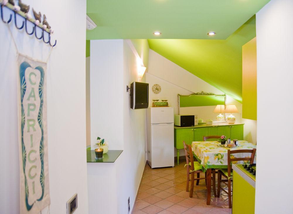 Apartamento Tetto Fiorito Castellammare di Stabia Exterior foto