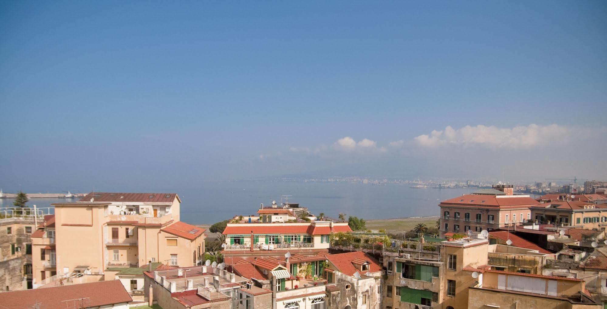 Apartamento Tetto Fiorito Castellammare di Stabia Exterior foto