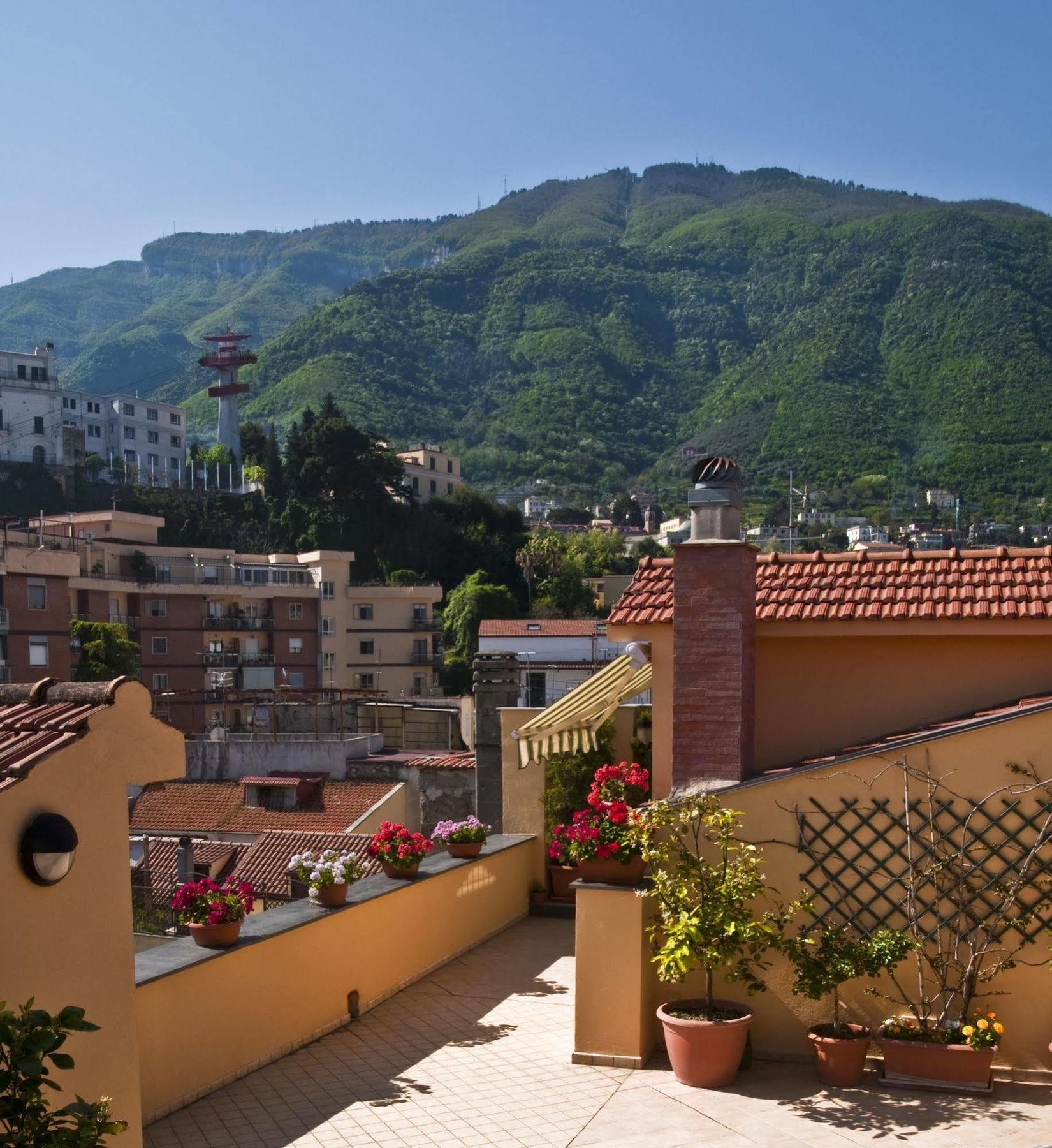 Apartamento Tetto Fiorito Castellammare di Stabia Exterior foto