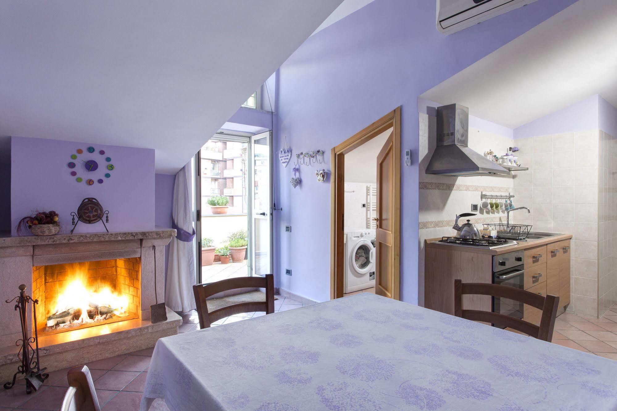 Apartamento Tetto Fiorito Castellammare di Stabia Exterior foto