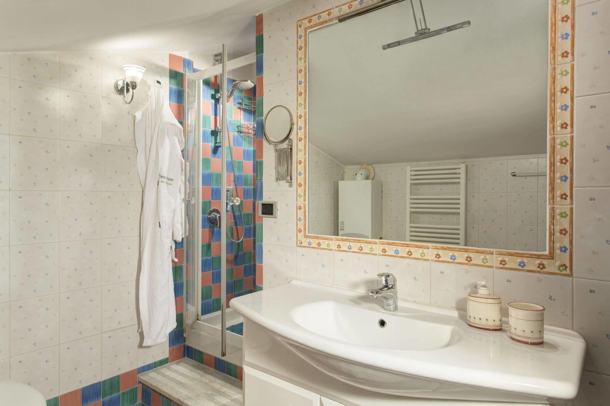 Apartamento Tetto Fiorito Castellammare di Stabia Exterior foto